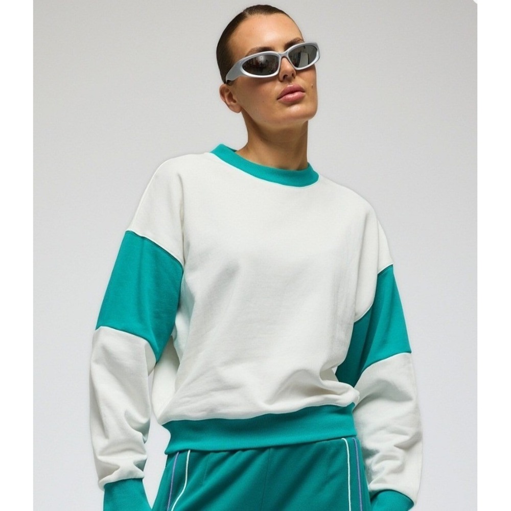 Araminta James Bebe Sweatshirt Women S White Excellent Croissants Graphic Cotton